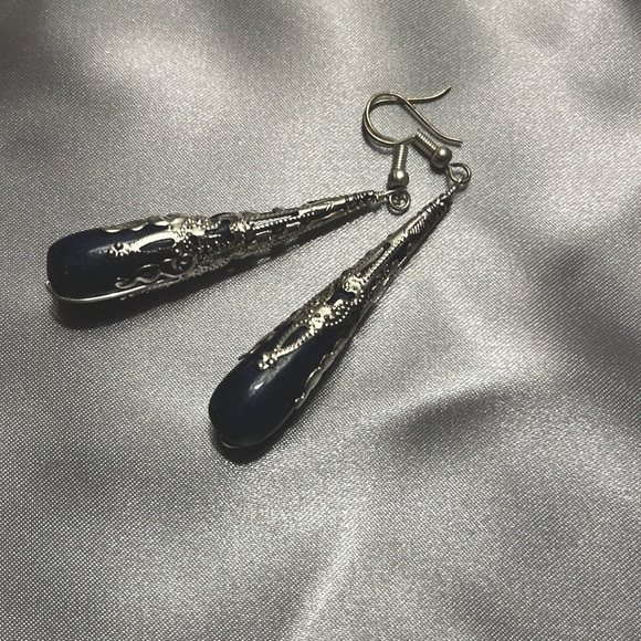 Lapis-blue long drop earrings - Picture 1 of 2